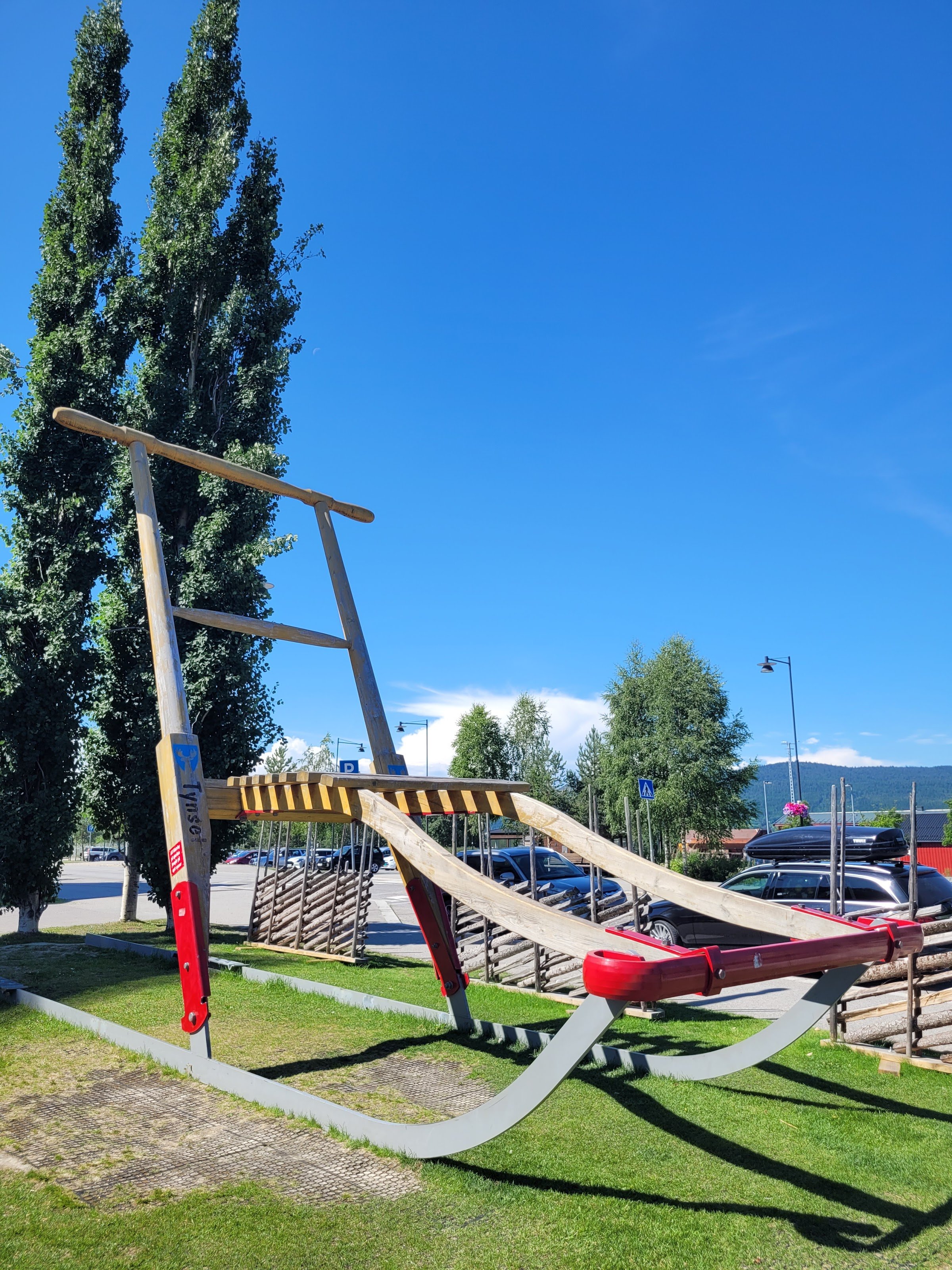 The World’s Second Biggest Kicksled